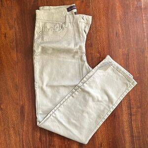 Women’s Gloria Vanderbilt Jeans (Amanda style)